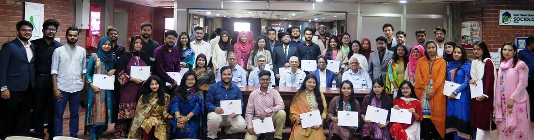 East West University Honors Student Volunteers of... 
