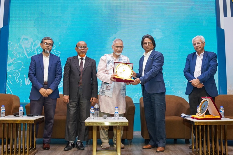 East West University Concludes National Policy Competition 2025 Institutional Final; Team Beyond Bor...